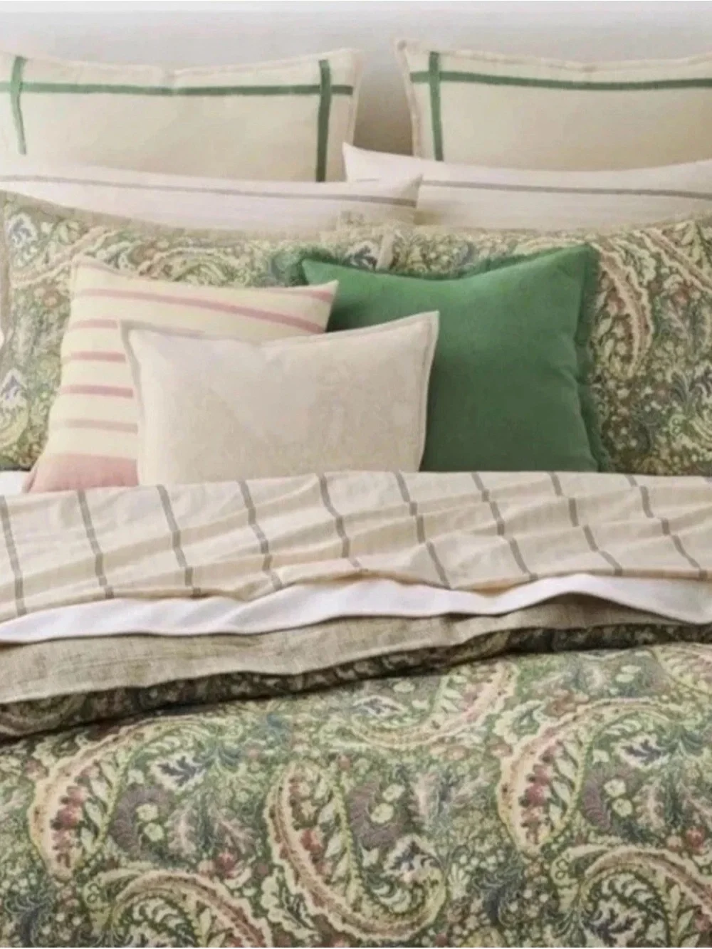 Ralph Lauren Allie Paisley Queen Duvet Cover with 1 Standard Sham Green paisley